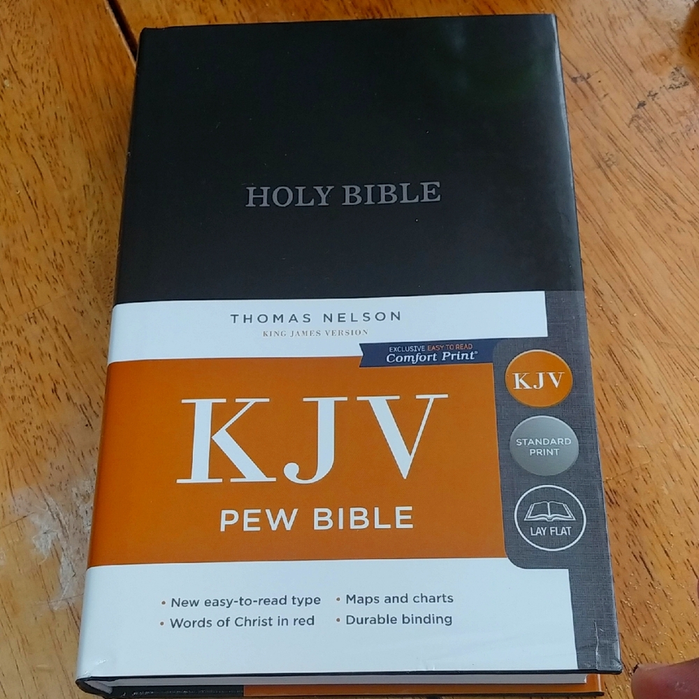 Thomas Nelson KJV Pew Bible